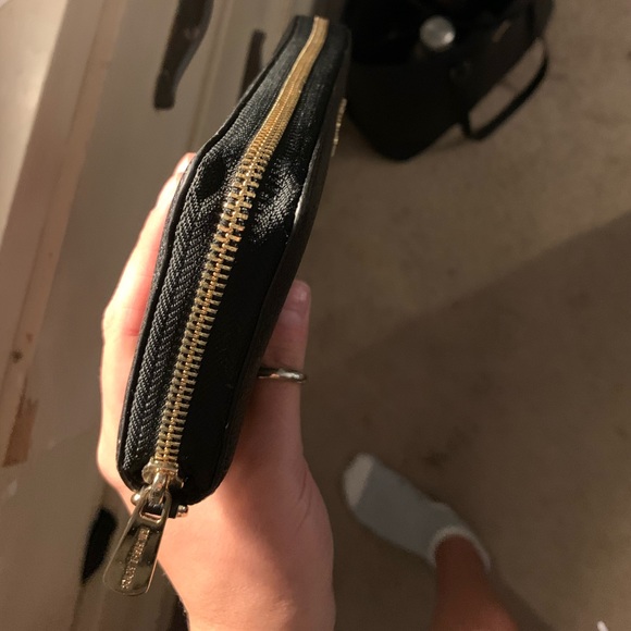 Michael Kors wallet - Picture 5 of 5